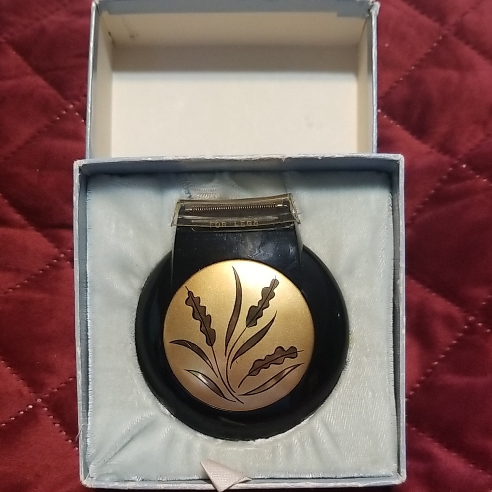 VINTAGE LADY SUNBEAM SHAVEMASTER, EUC W/box,cord,paperwork